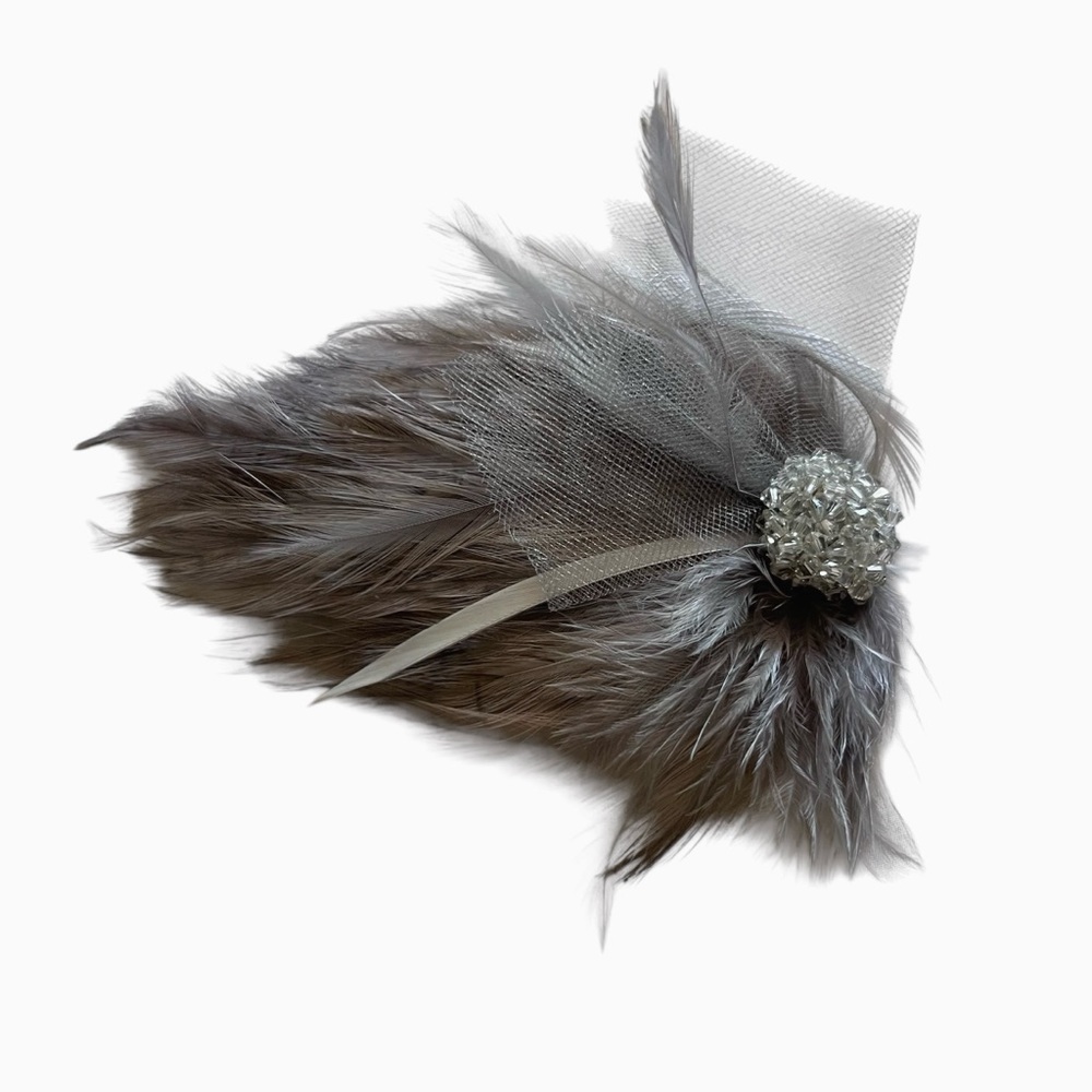MILLINERY WHIMSICAL GRAY FEATHER FASCINATOR HAIR CLIP